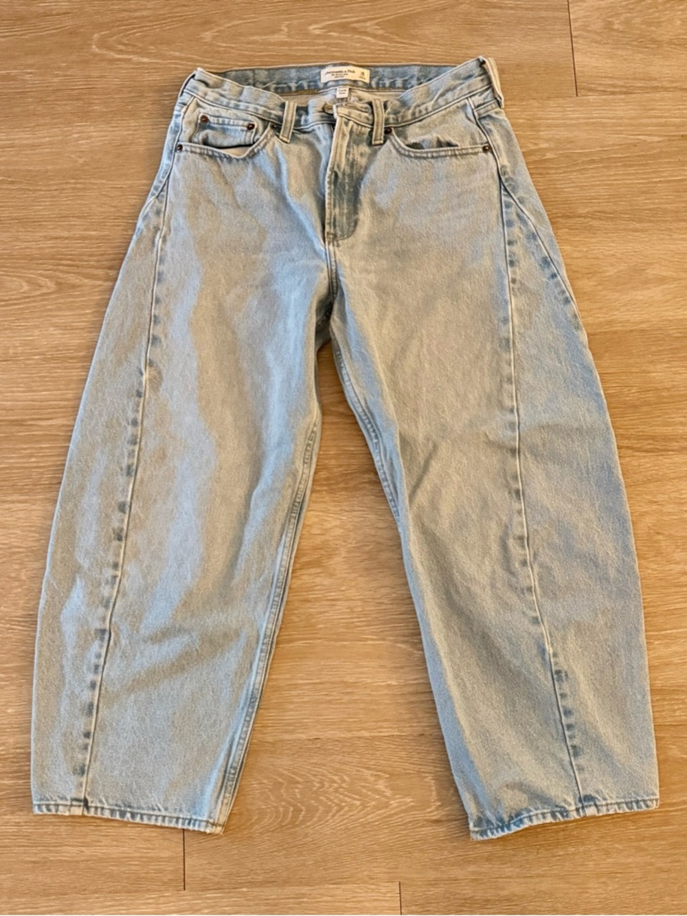 abercrombie barrel jeans